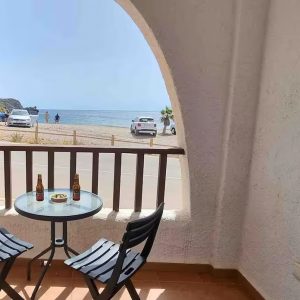 Paraíso Escondido, 1ª línea de playa